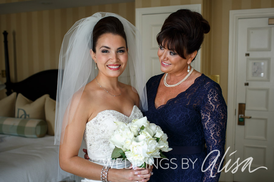 Mother and Daughter before her wedding in downtown Pittsburgh